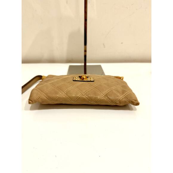 Marc Jacobs Quilted Calfskin Leather Wristlet Bag Beige Women's Compact - Picture 10 of 14